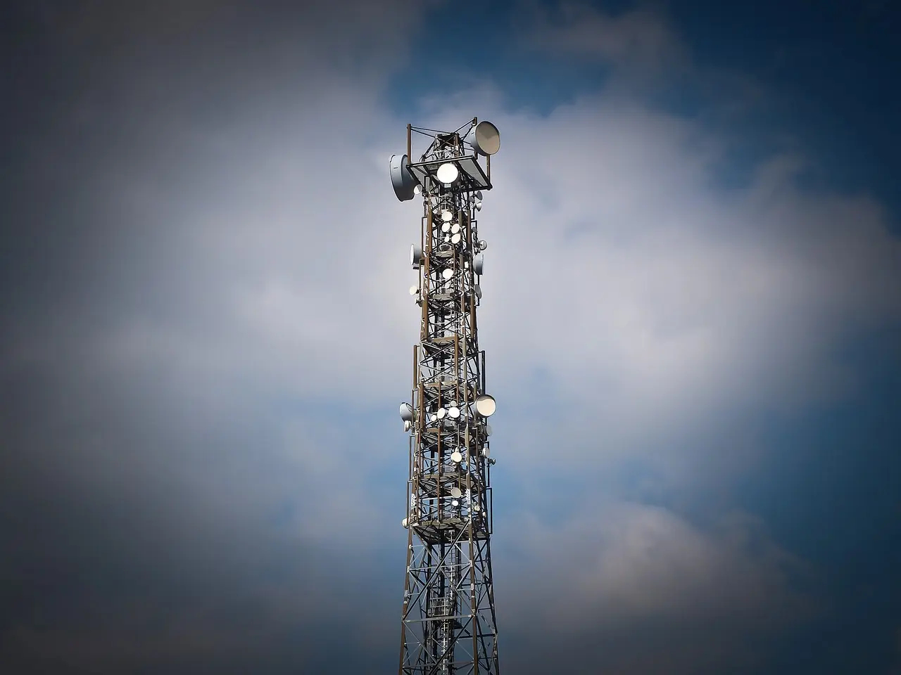 stacja bazowa telefonii komórkowej